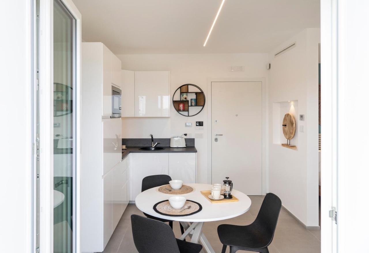 Gentile 46 Blu Luxury Flat Lägenhet Bari Exteriör bild