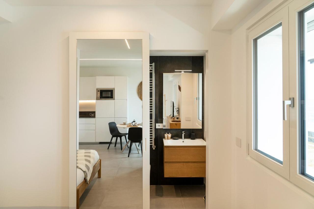 Gentile 46 Blu Luxury Flat Lägenhet Bari Exteriör bild