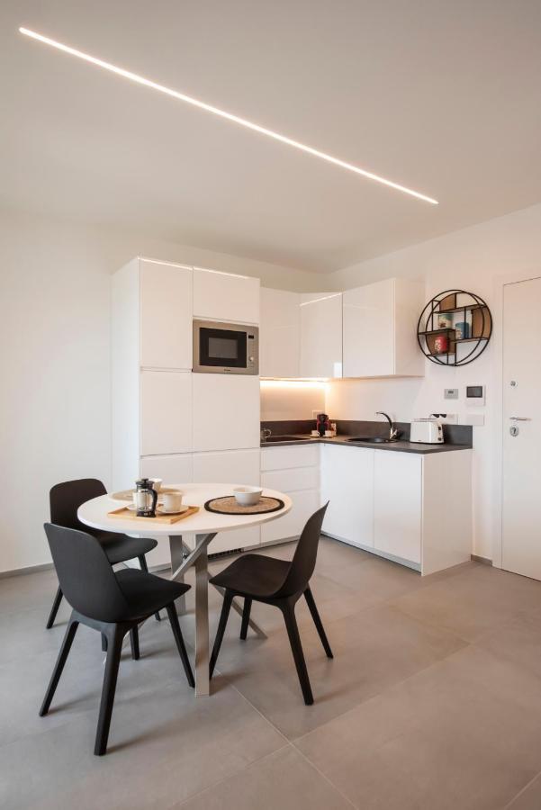 Gentile 46 Blu Luxury Flat Lägenhet Bari Exteriör bild